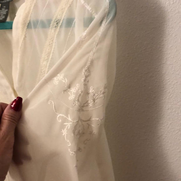 Motto Your Style Mantra long sleeve sheer blouse - Picture 4 of 6